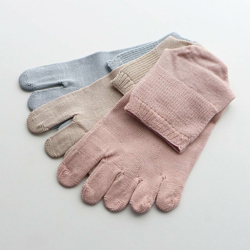 NAIGAICOMFORTナイガイコンフォートはきくちソフト3D親指セパレートシルク混5本指ショート丈ソックスレディース女性婦人プレゼントギフト03022255