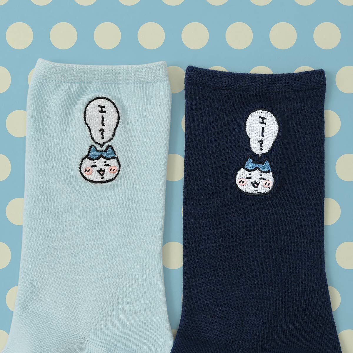 ちいかわ ソックス 「エ~?」 ワンポイント ハチワレ刺繍 クルー丈 ちいかわ ソックス 「エ~?」 ワンポイント ハチワレ刺繍 クルー丈