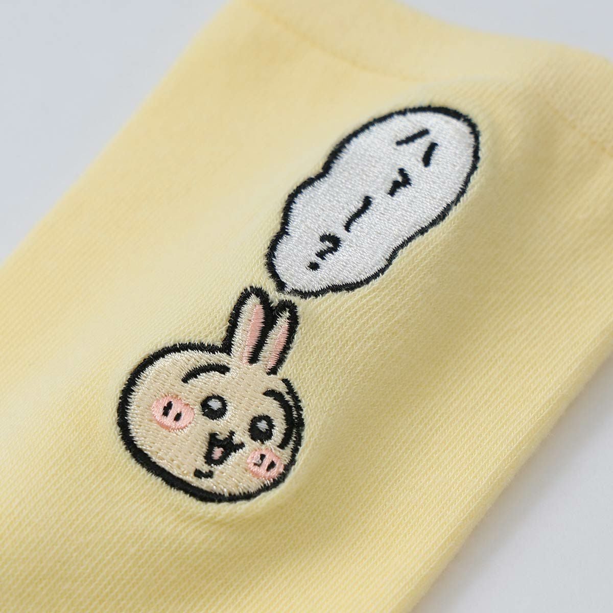 ちいかわ クルー丈 ソックス 「ハァ～？」 ワンポイント うさぎ刺繍